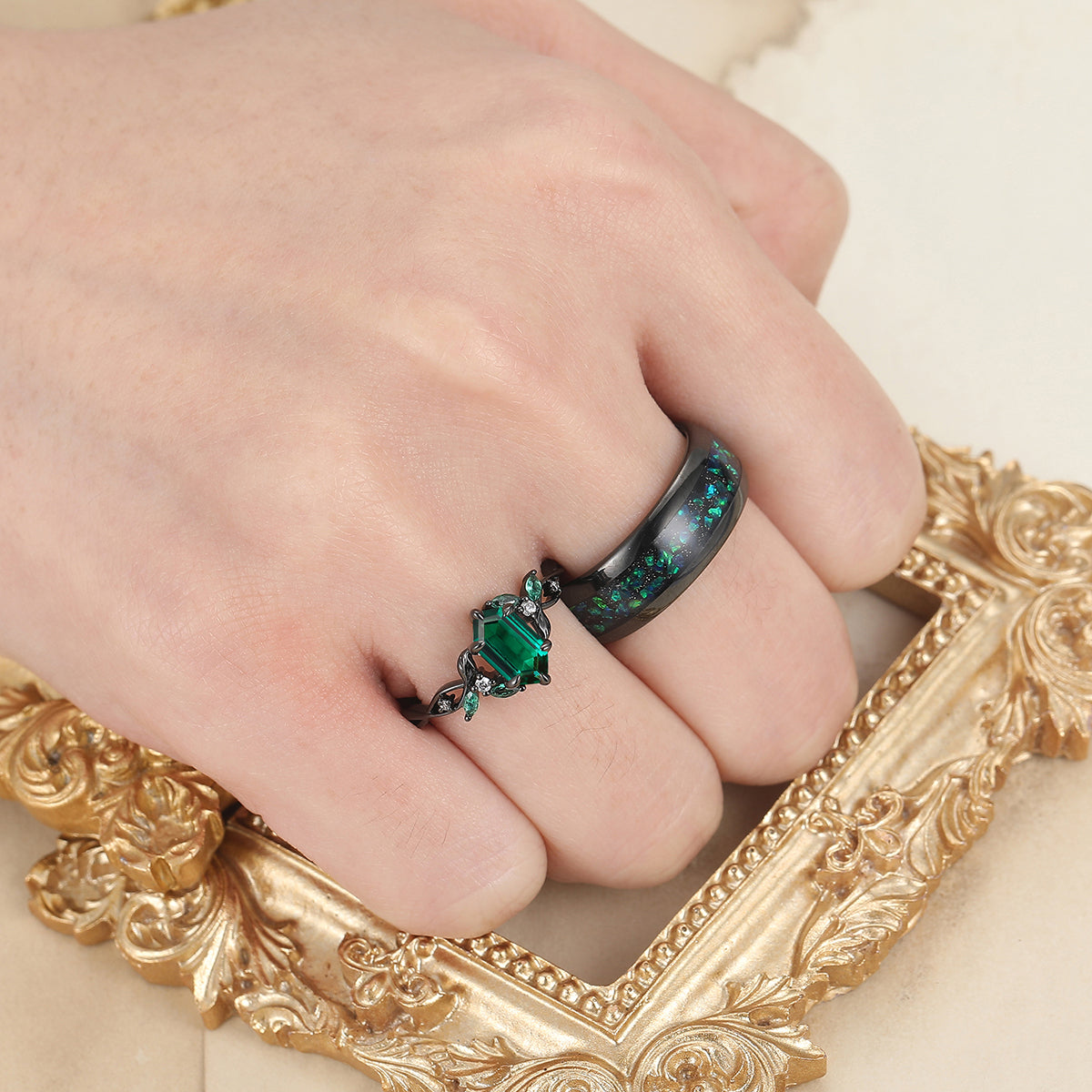 Personalized Emerald Blade Hollow Engagement Couple Rings Colorful Tungsten Wedding Band