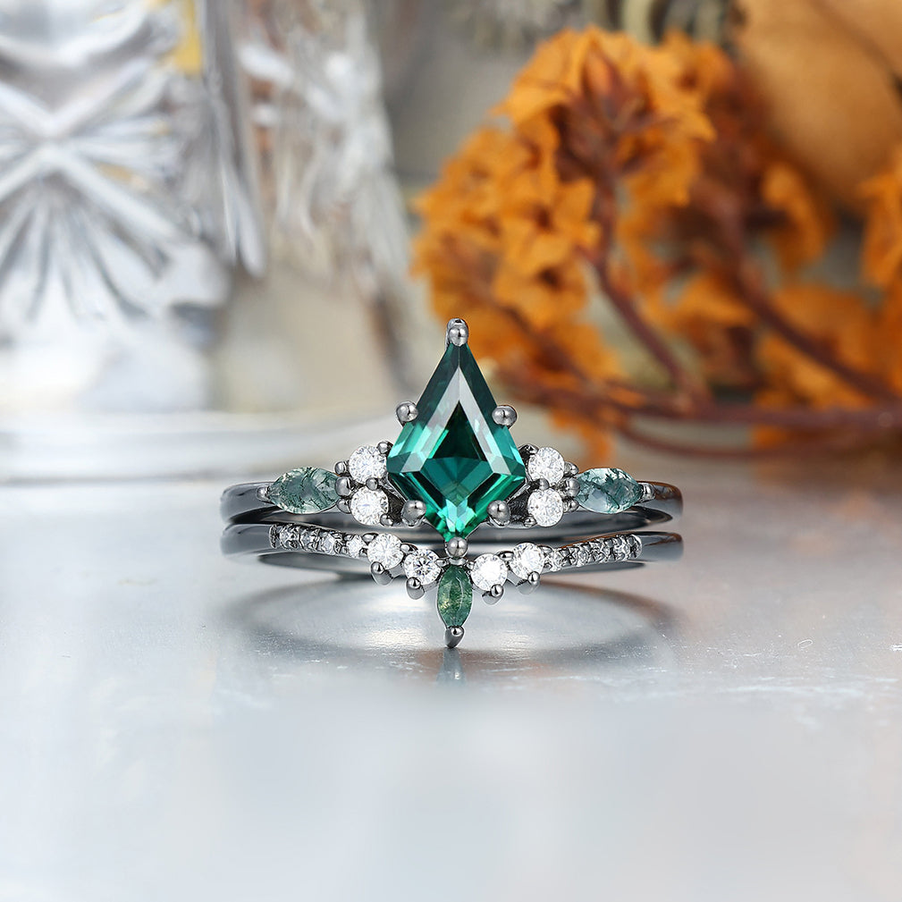 Vintage Kite Emerald Ring Couples Ring Set Sliver His and Hers Wedding Band