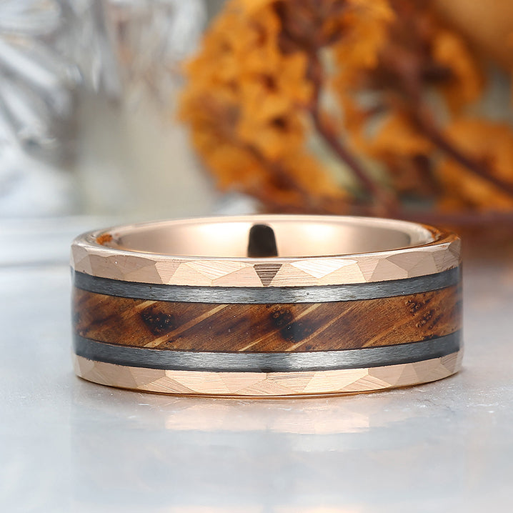 Unique Hammered Wood Men' s Tungsten Wedding Band Unisex Wooden Anniversary Brithday Ring