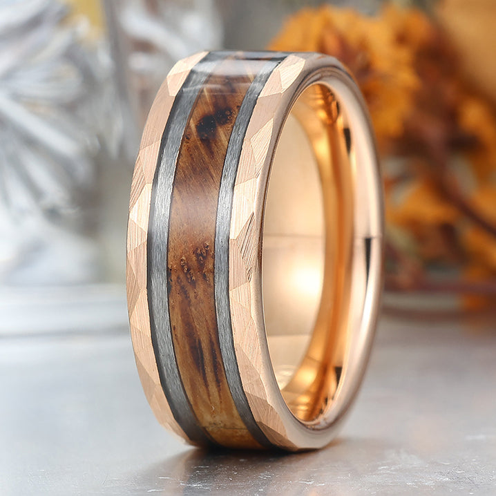Unique Hammered Wood Men' s Tungsten Wedding Band Unisex Wooden Anniversary Brithday Ring