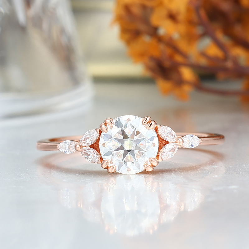 Minimalist Round Cut Moissanite Couples Ring Set S925 Gold Plated And Rhombic Tungsten Matching Ring