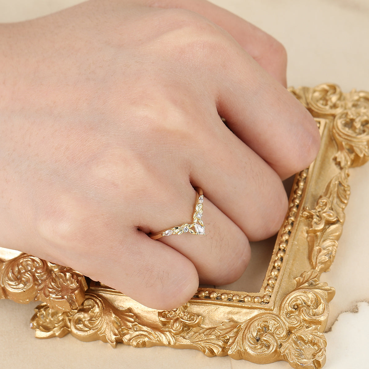 Twig Floral Shape Moissanite Curved Band Solid Gold Bridal Anniversary Ring Leaf Inspired Wedding Band