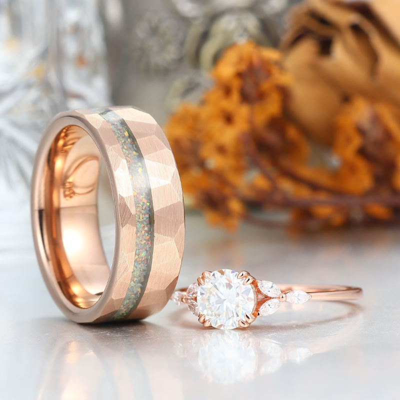 Minimalist Round Cut Moissanite Couples Ring Set S925 Gold Plated And Rhombic Tungsten Matching Ring