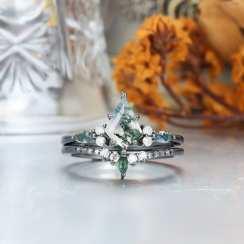 Vintage Kite Green Moss Agate Ring Couples Ring Set Sliver His and Hers Wedding Band