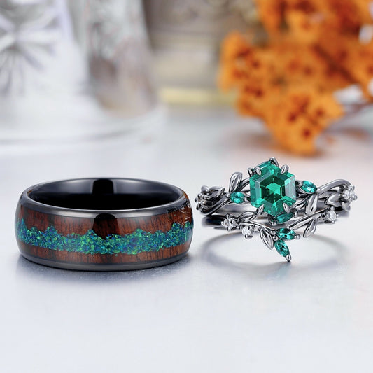 Nature Inspired Emerald Leaf Rings Set For Couples Personalized Green And Black Couples' Set