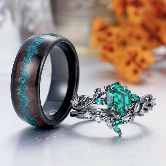 Nature Inspired Emerald Leaf Rings Set For Couples Personalized Green And Black Couples' Set