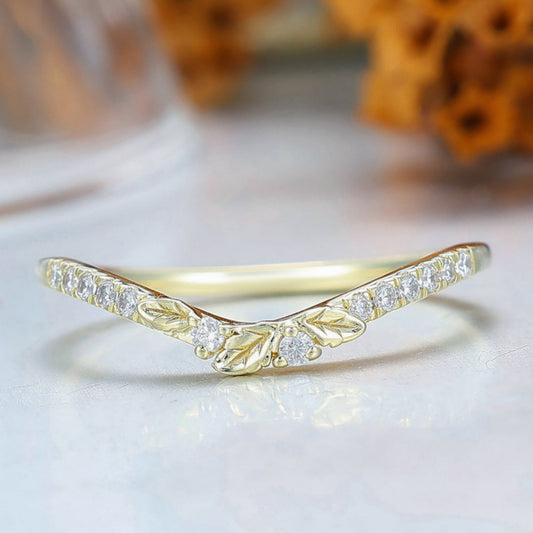 Moissanite Leaf-engraved Shank Wedding Band Yellow Gold Anniversary Moissanite Ring For Her