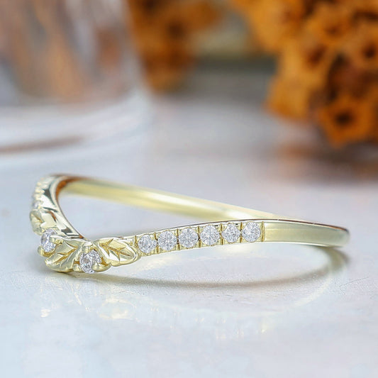 Moissanite Leaf-engraved Shank Wedding Band Yellow Gold Anniversary Moissanite Ring For Her