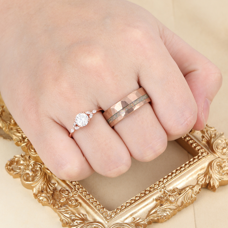 Minimalist Round Cut Moissanite Couples Ring Set S925 Gold Plated And Rhombic Tungsten Matching Ring