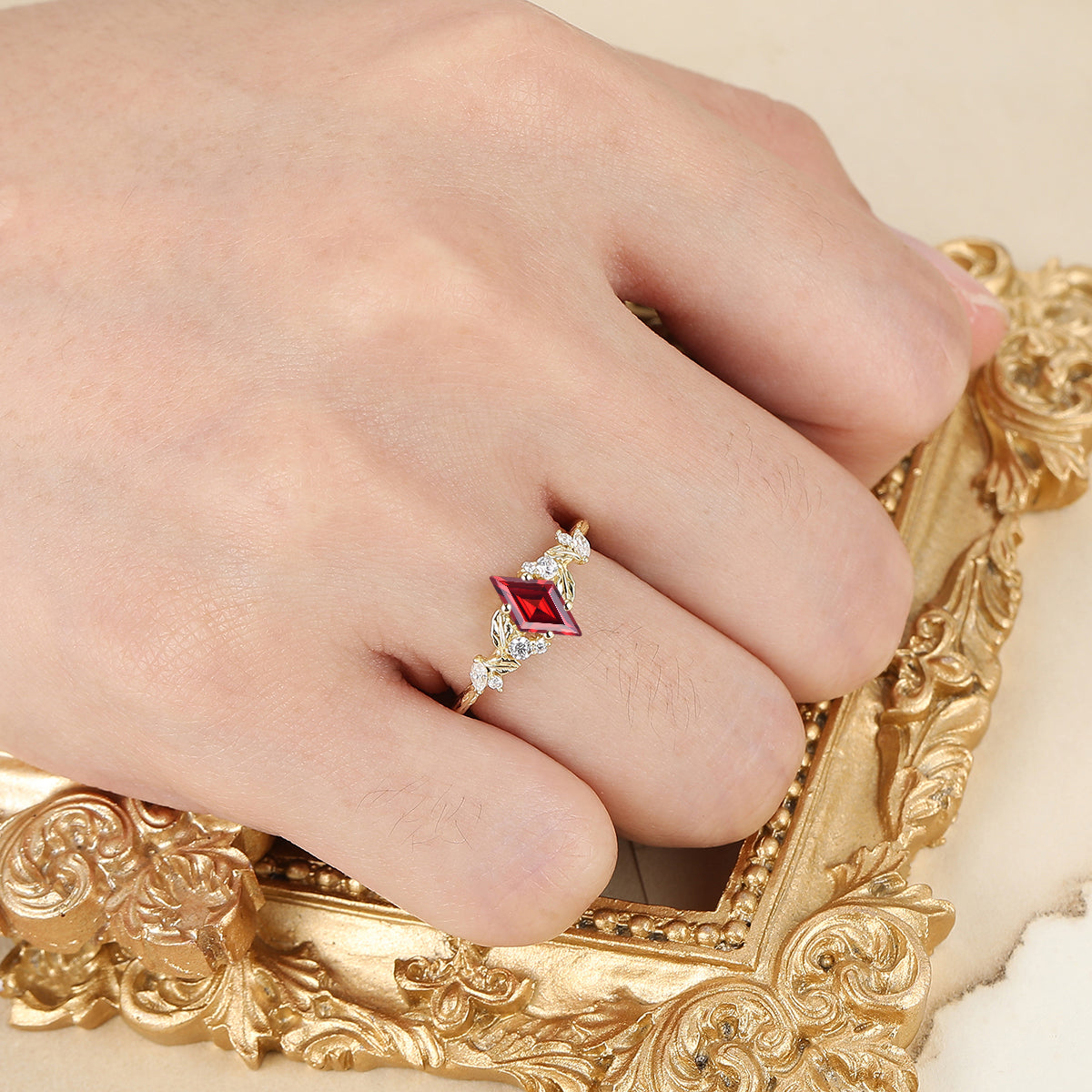 Rhombus Cut 14k Yellow Gold Nature Red Garnet Engagement Ring Leaf Shpae Wedding Ring Art Deco 14k Gold Women Ring