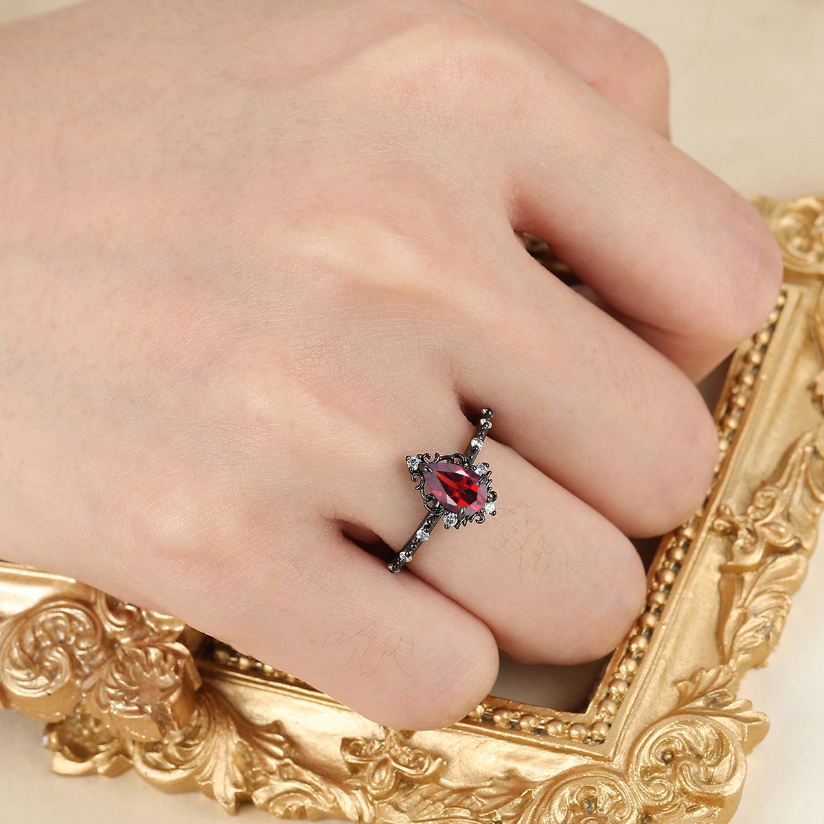 Unique 1.0 CT Pear Cut Red Garnet Art Deco Leaf Gold & 925 Sliver Engagement Ring